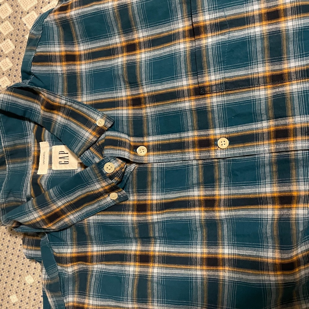 gap untucked long sleeve button down shirt